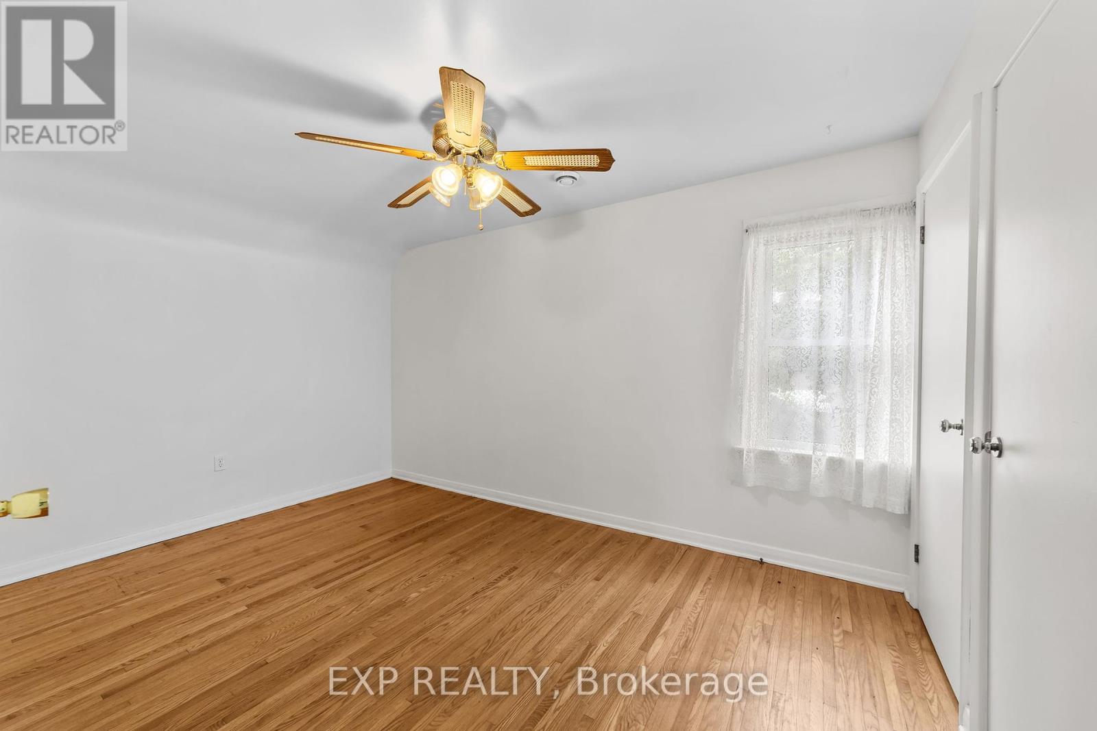 21332 Wilson Street, Middlesex Centre, Ontario  N0L 1E0 - Photo 9 - X12359182