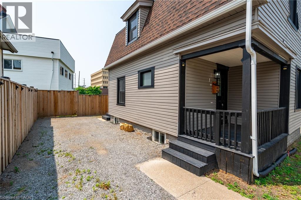1 Prince Street, St. Catharines, Ontario  L2R 3X6 - Photo 3 - 40751566