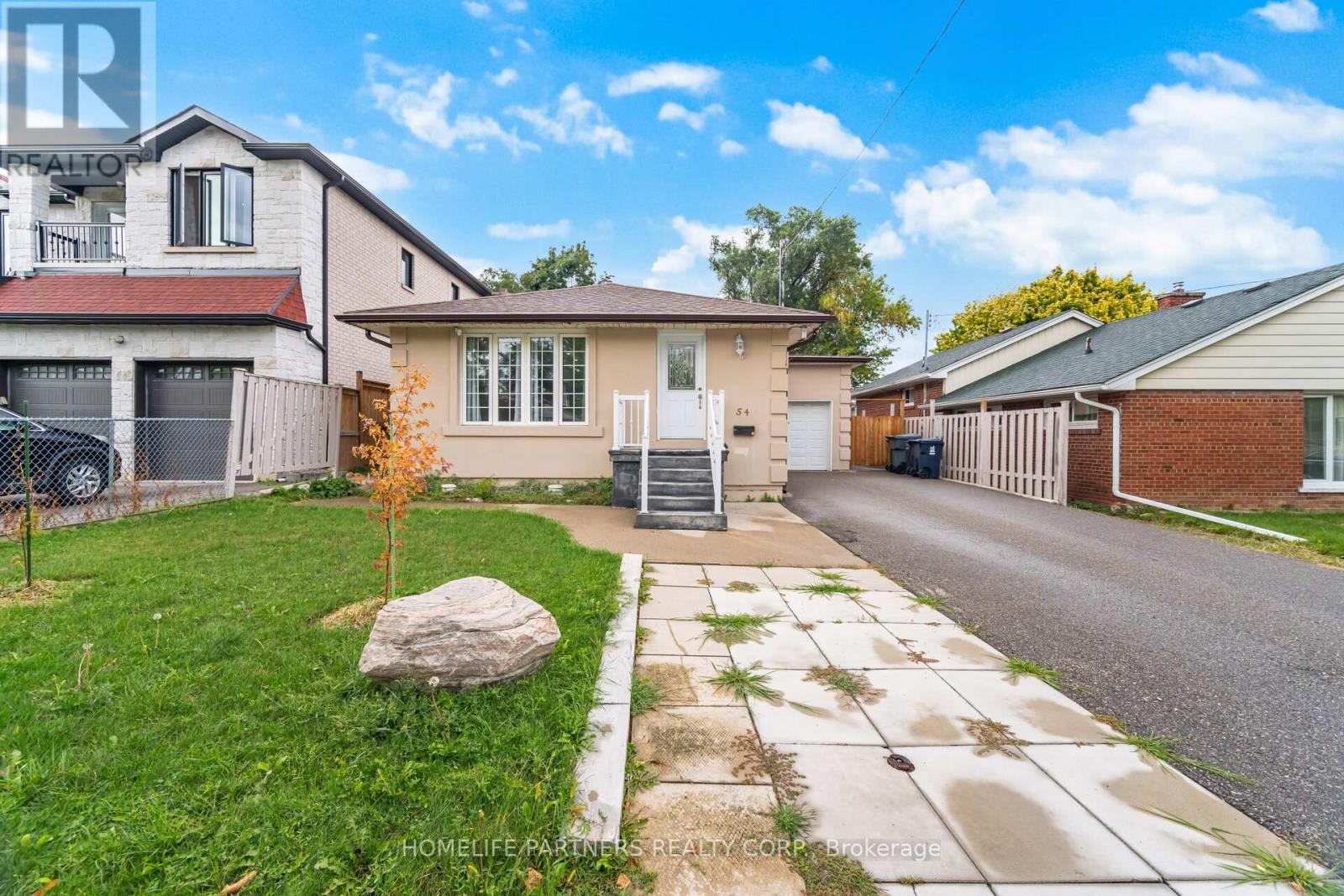 Property at 54 FORDWICH CRESCENT image 1