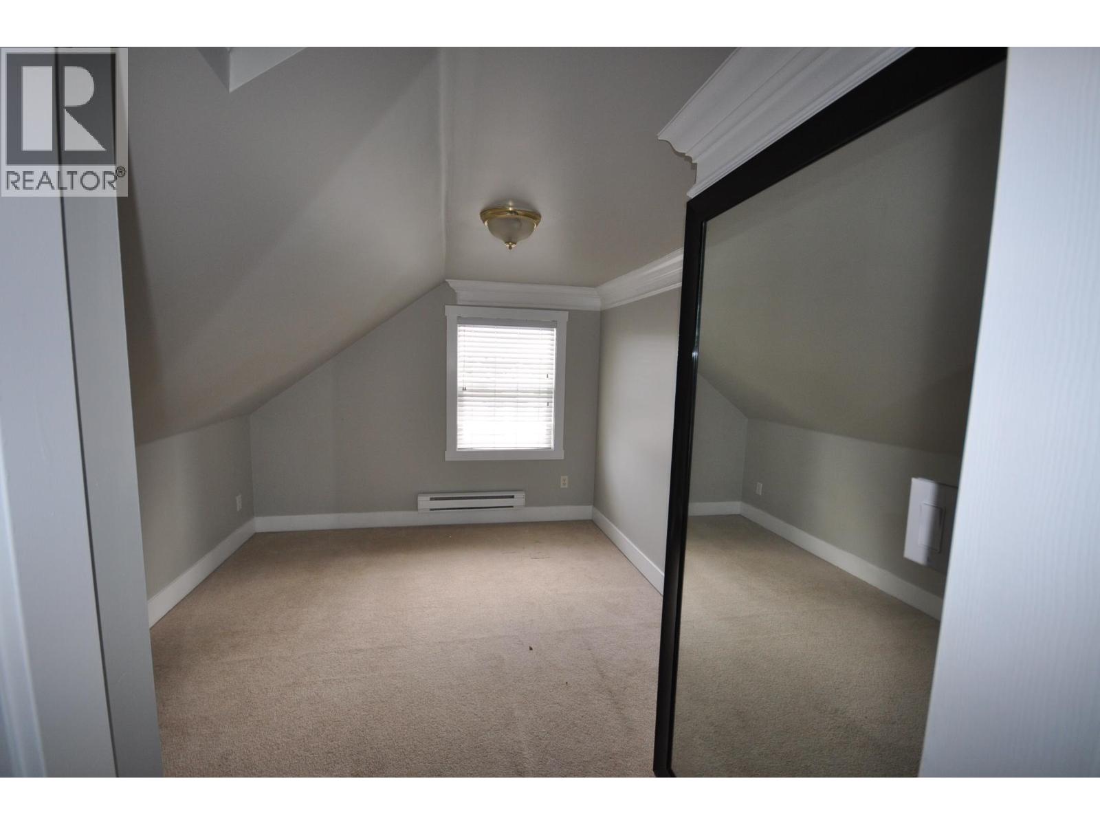 7505 Kingsway, Burnaby, British Columbia  V3N 3C1 - Photo 12 - R3039586