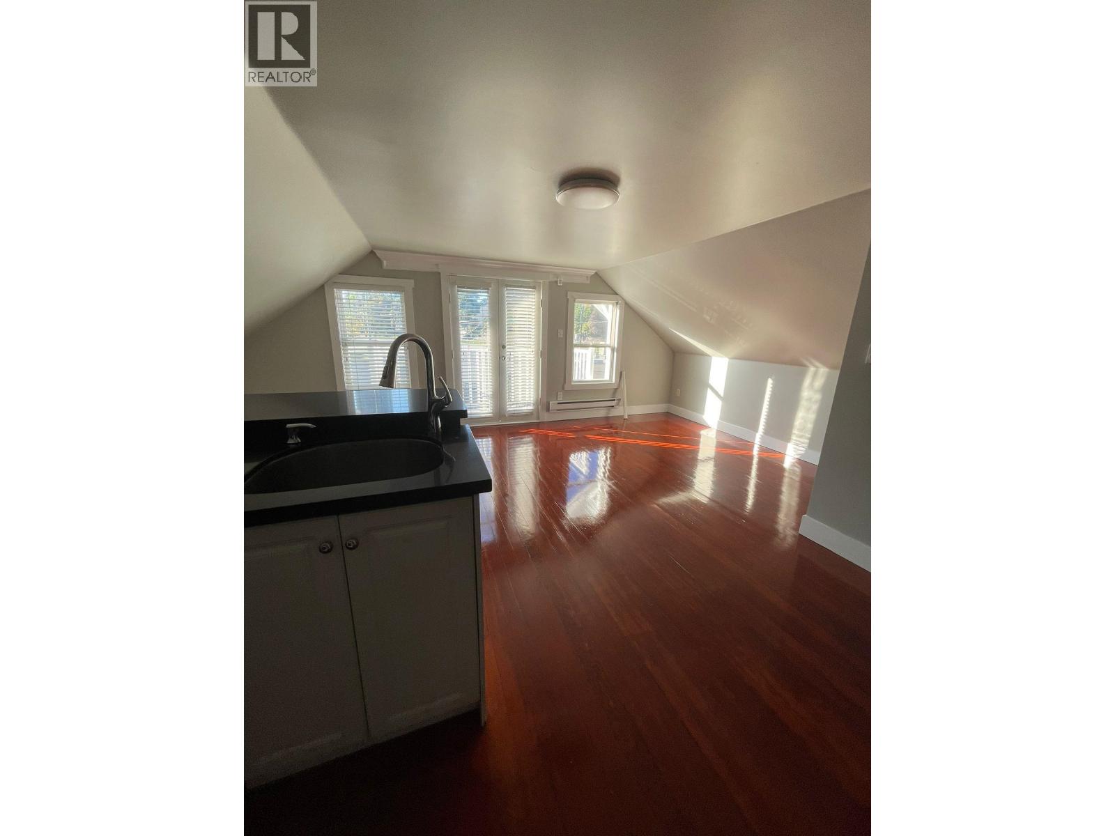 7505 Kingsway, Burnaby, British Columbia  V3N 3C1 - Photo 18 - R3039586