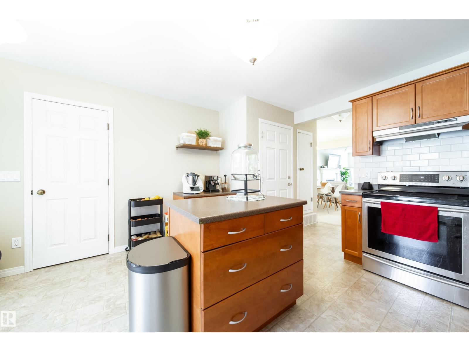 8118-8120 81 Av Nw, Edmonton, Alberta  T6C 0V9 - Photo 16 - E4454964