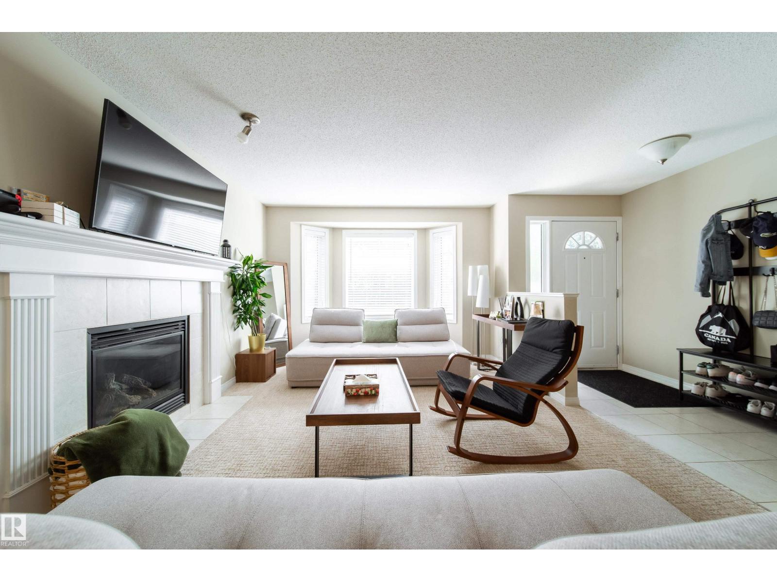 Property at 8118-8120 81 AV NW image 4