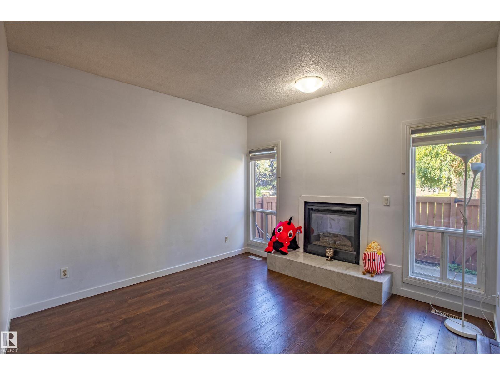 #37 3812 20 Av Nw Nw, Edmonton, Alberta  T6L 4B2 - Photo 4 - E4454967