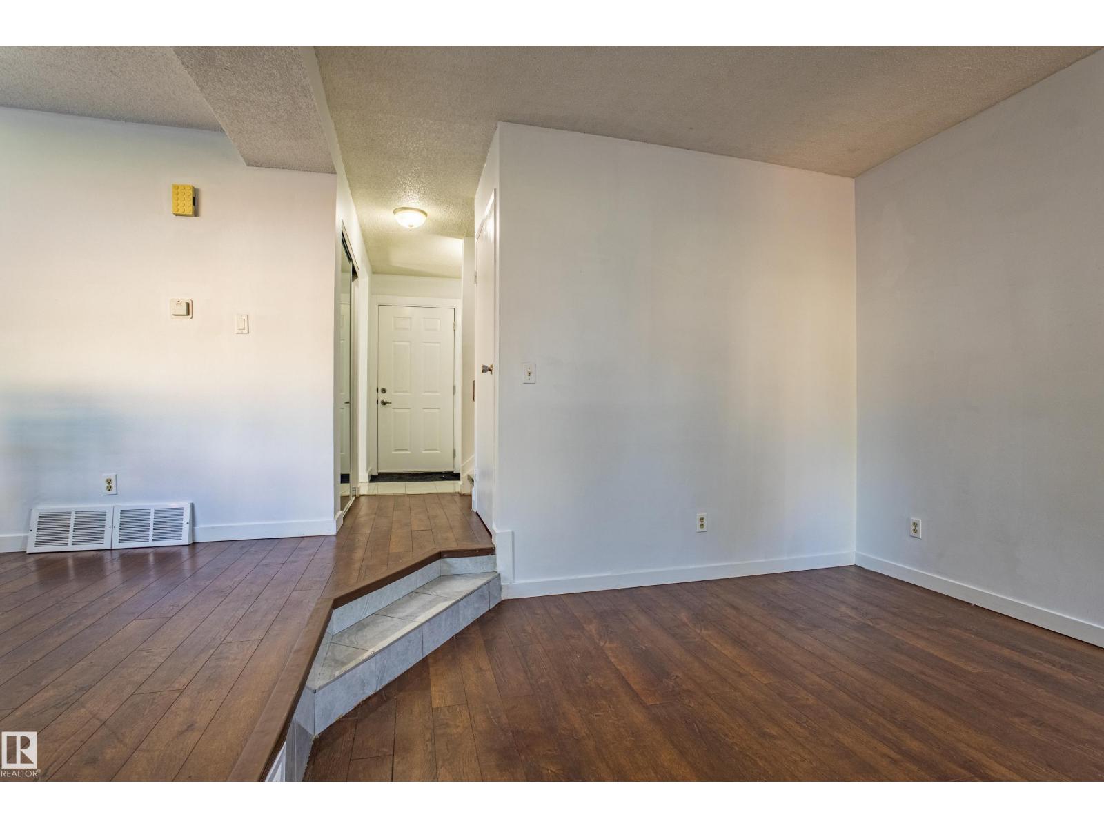 #37 3812 20 Av Nw Nw, Edmonton, Alberta  T6L 4B2 - Photo 8 - E4454967