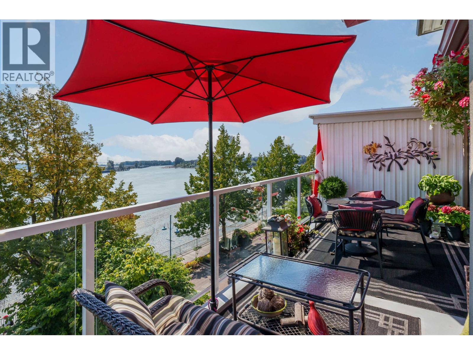 408 12 K DE K COURT, New Westminster, British Columbia