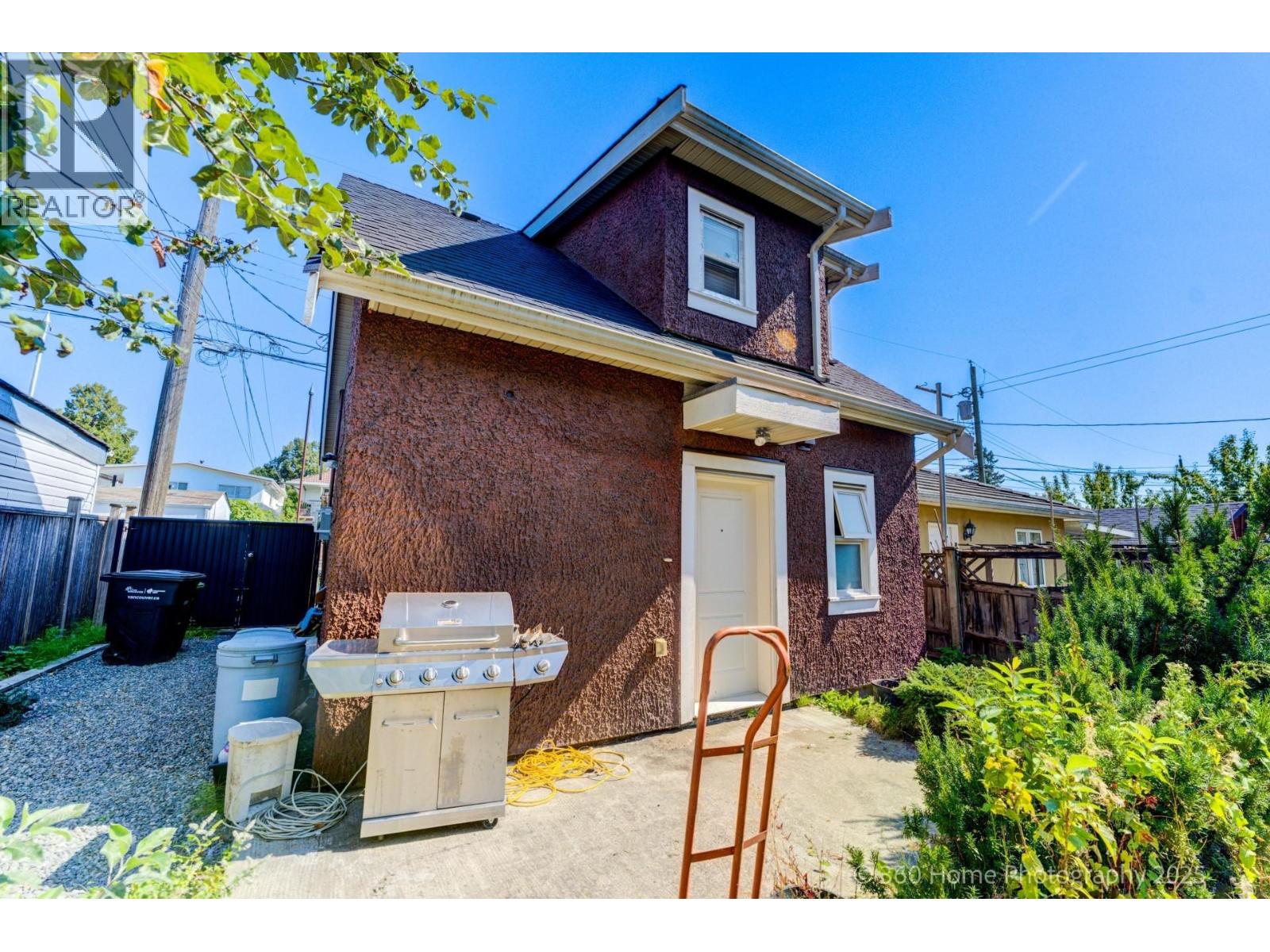 3345 Monmouth Avenue, Vancouver, British Columbia  V5R 5R7 - Photo 7 - R3040882