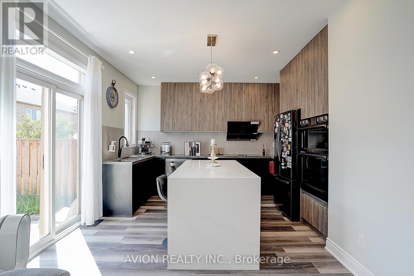67 Oakford Drive, Markham, Ontario  L6C 2Y7 - Photo 14 - N12367677