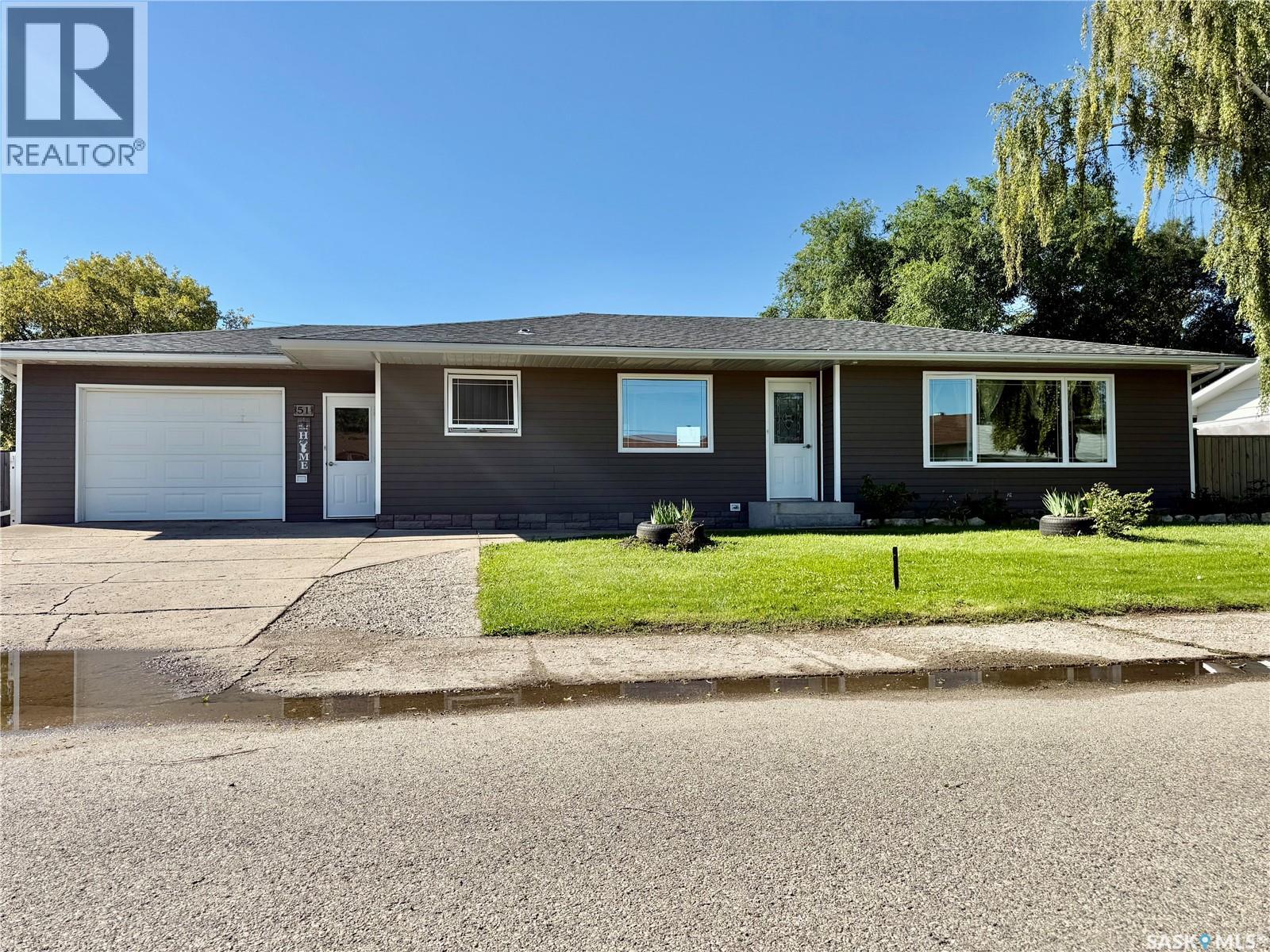 51 King Crescent, Humboldt, Saskatchewan  S0K 2A0 - Photo 2 - SK016297