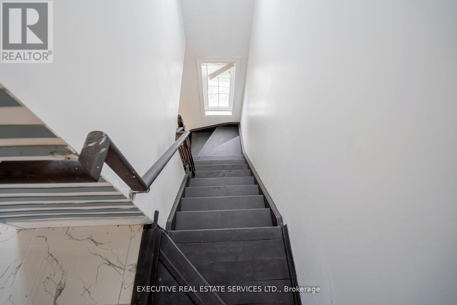 5 Sprucewood Road, Brampton, Ontario  L6Z 0J3 - Photo 13 - W12367670