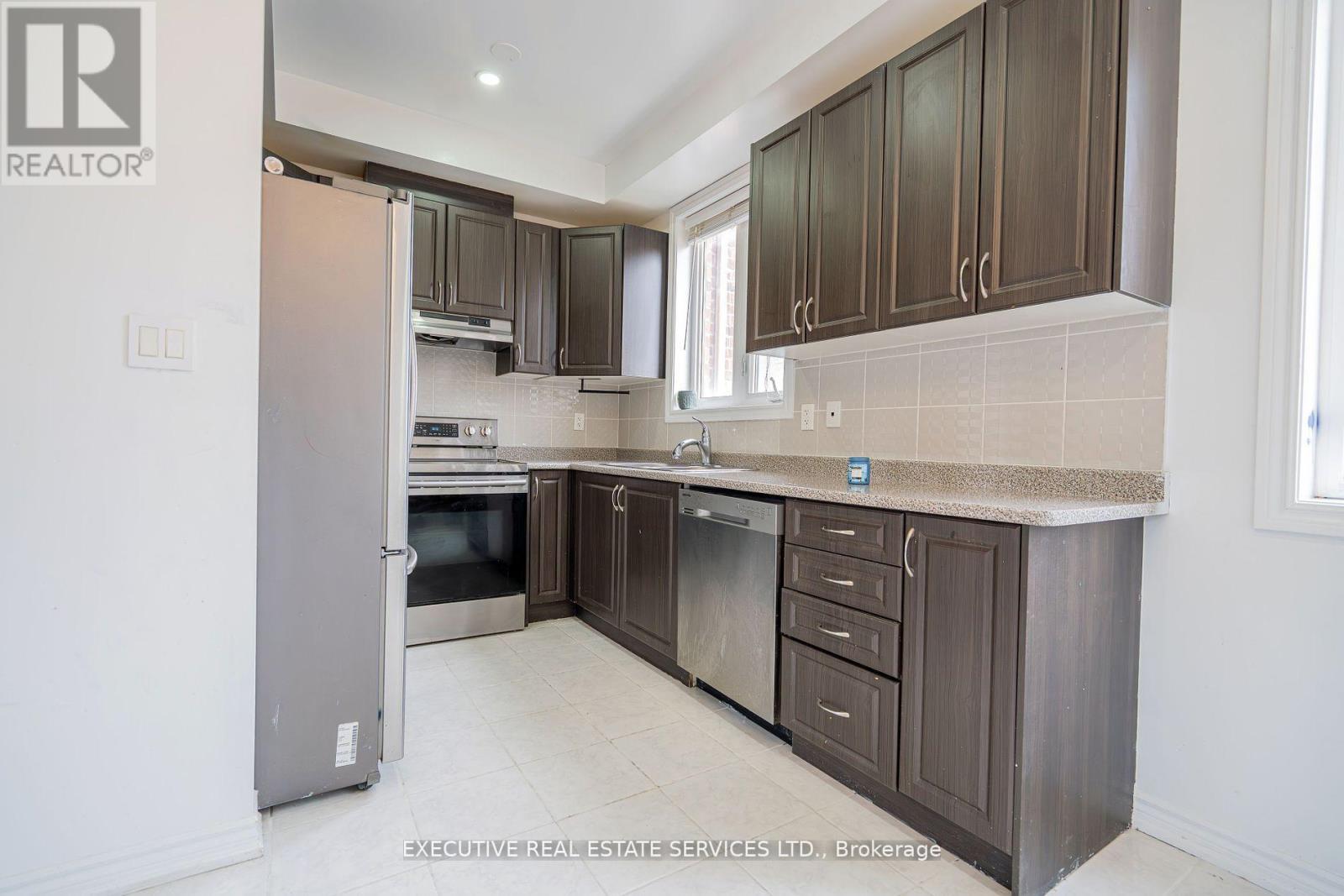 5 Sprucewood Road, Brampton, Ontario  L6Z 0J3 - Photo 21 - W12367670