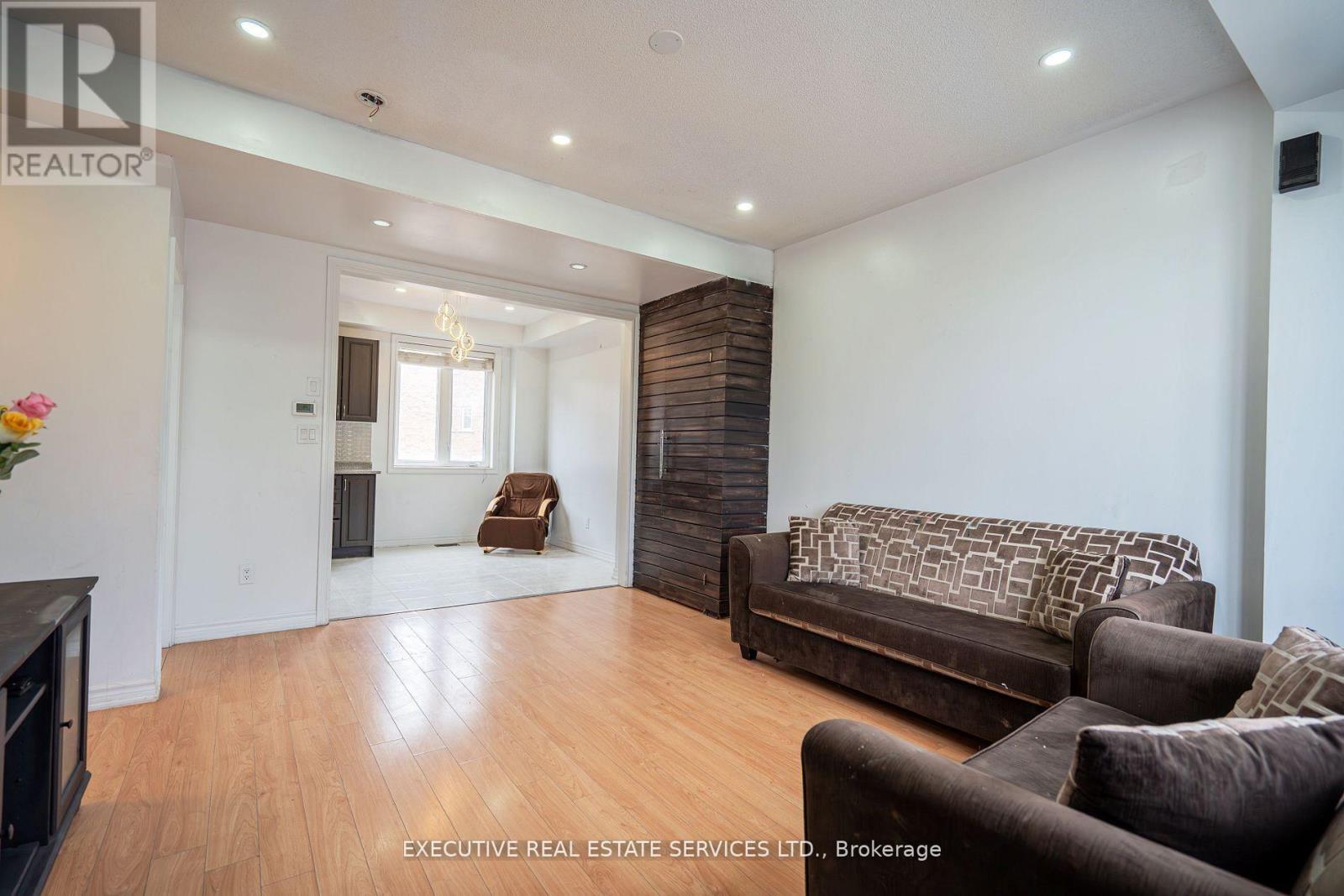 5 Sprucewood Road, Brampton, Ontario  L6Z 0J3 - Photo 25 - W12367670