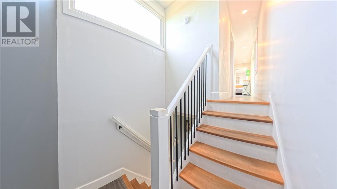 120 Goose Gap Crescent, Barrie Island, Ontario  P0P 1H0 - Photo 46 - 2124094