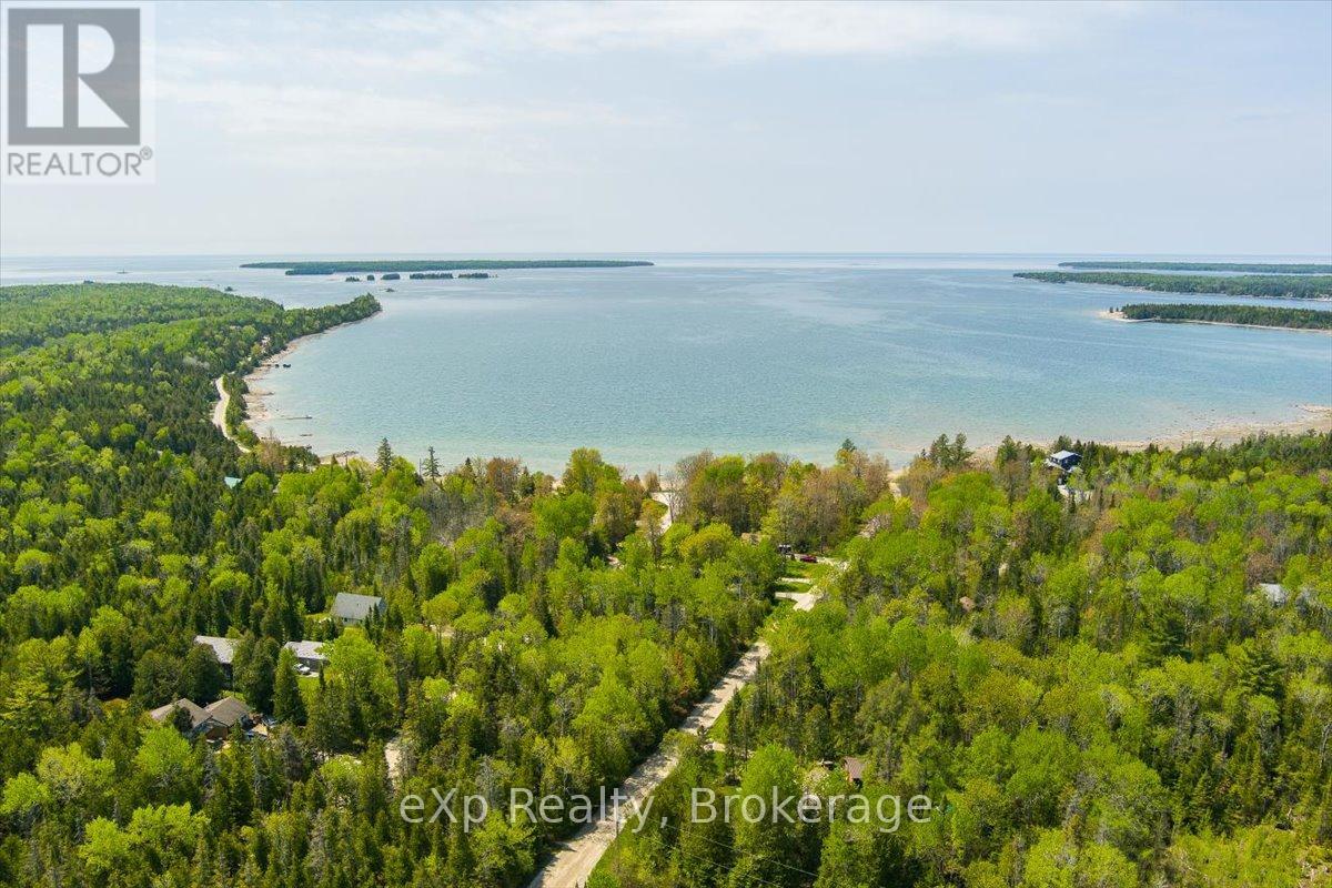 19 Murray Avenue, Northern Bruce Peninsula, Ontario  N0H 1W0 - Photo 40 - X12367732