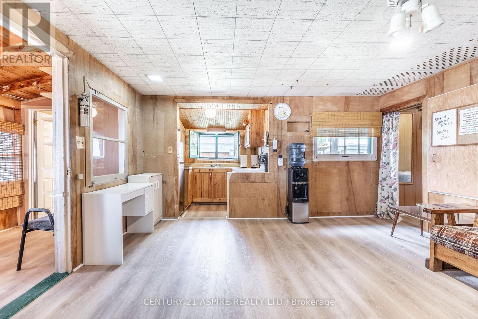794 Forest Park Road, Laurentian Valley, Ontario  K8A 6W2 - Photo 11 - X12367737