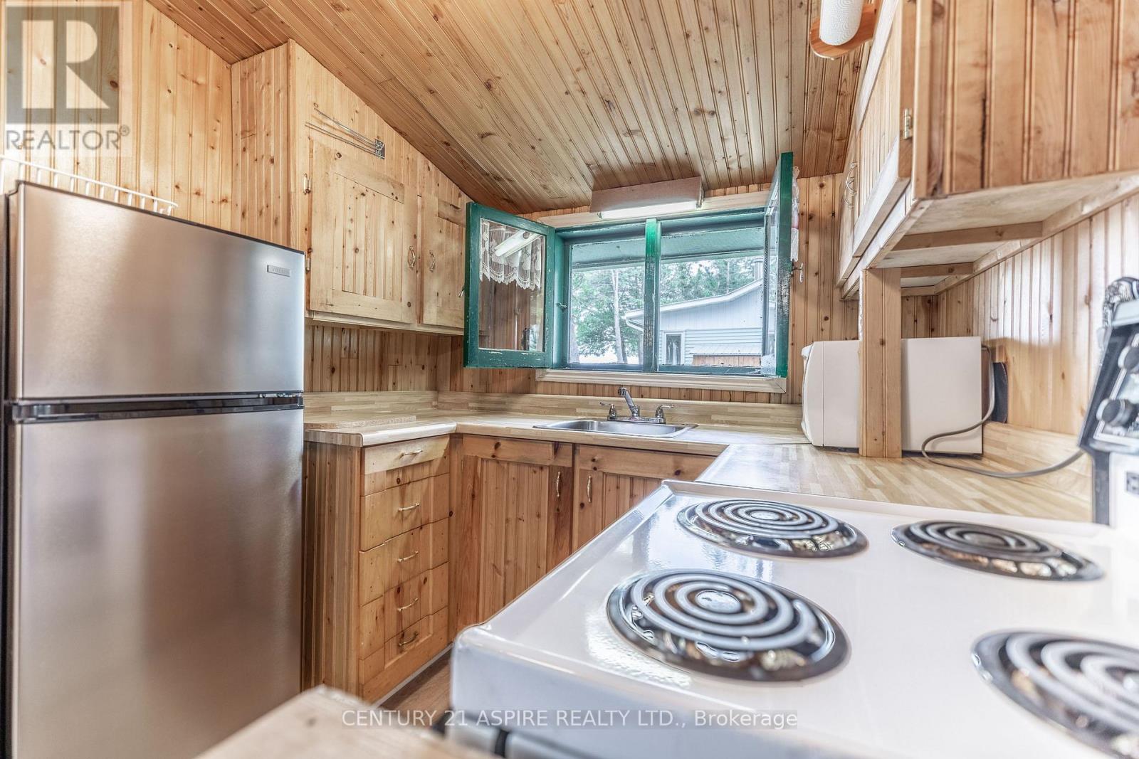 794 Forest Park Road, Laurentian Valley, Ontario  K8A 6W2 - Photo 13 - X12367737