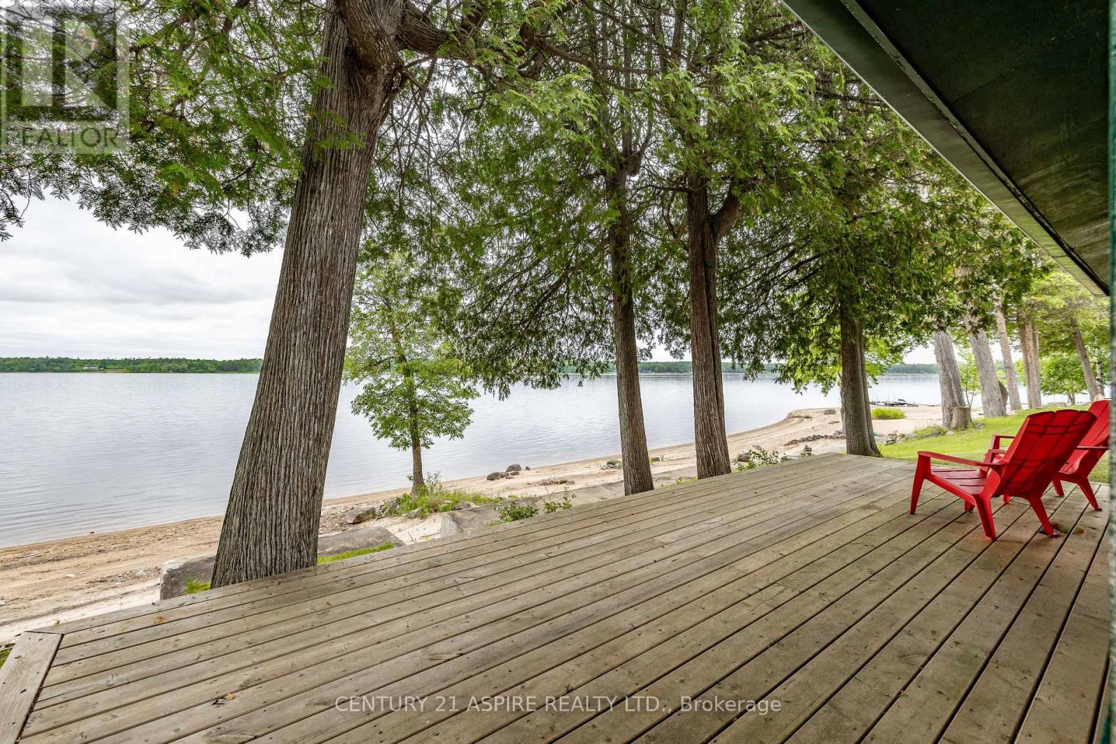 794 Forest Park Road, Laurentian Valley, Ontario  K8A 6W2 - Photo 6 - X12367737