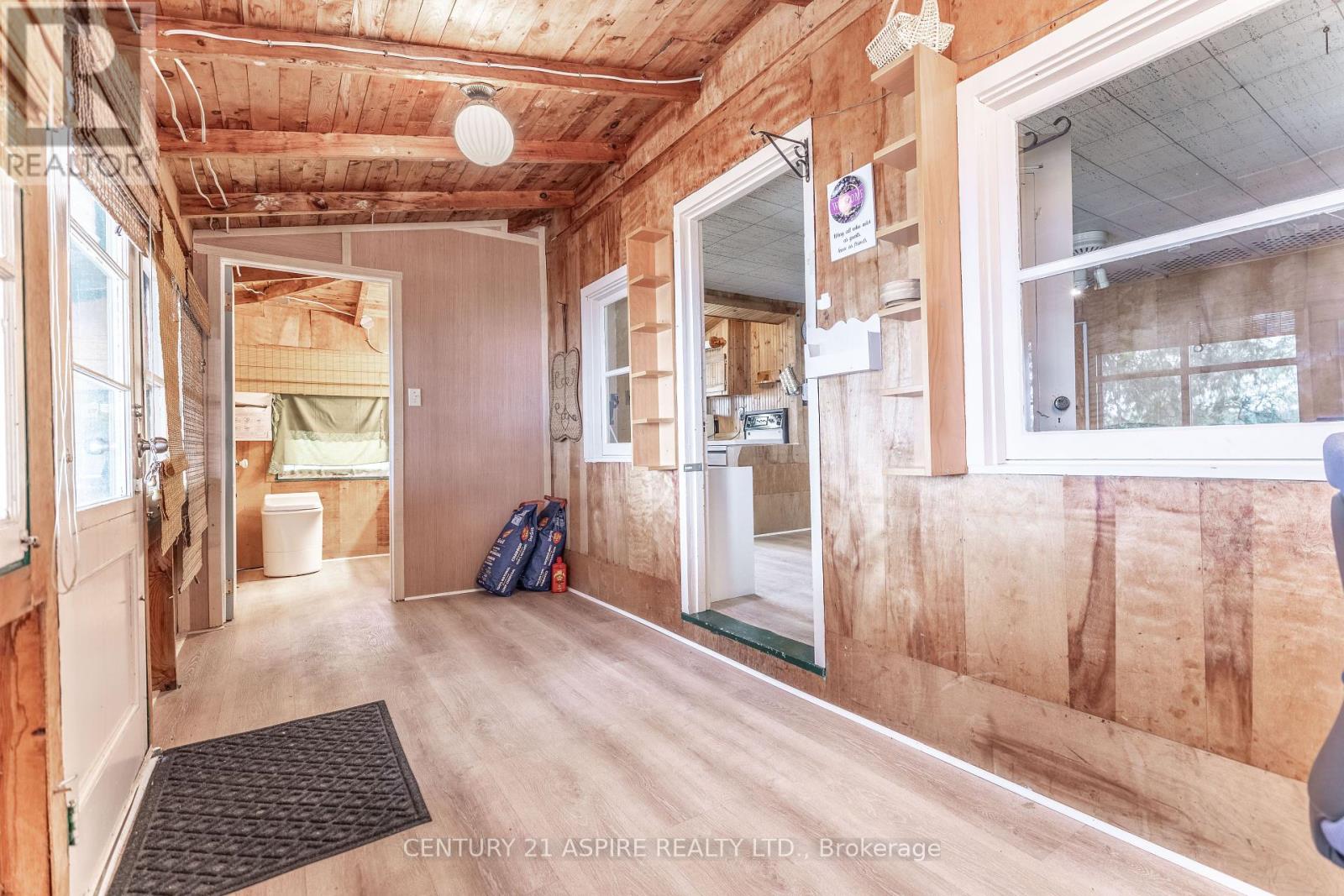 794 Forest Park Road, Laurentian Valley, Ontario  K8A 6W2 - Photo 8 - X12367737