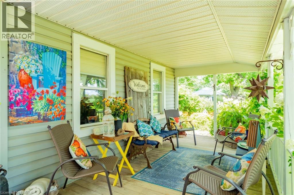 Photo 14 of 43 for 21266 Thames Road