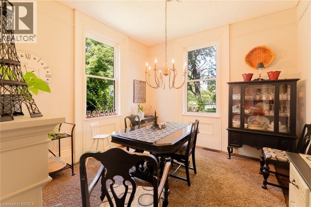 Photo 24 of 43 for 21266 Thames Road