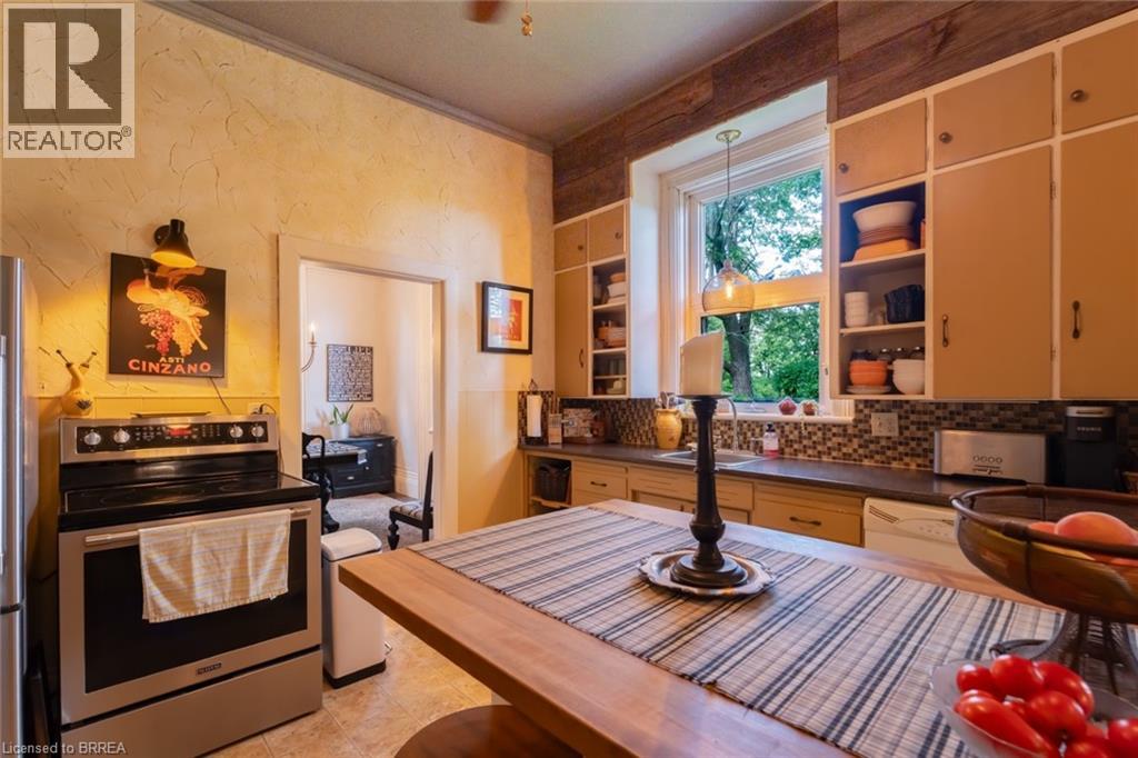 Photo 26 of 43 for 21266 Thames Road