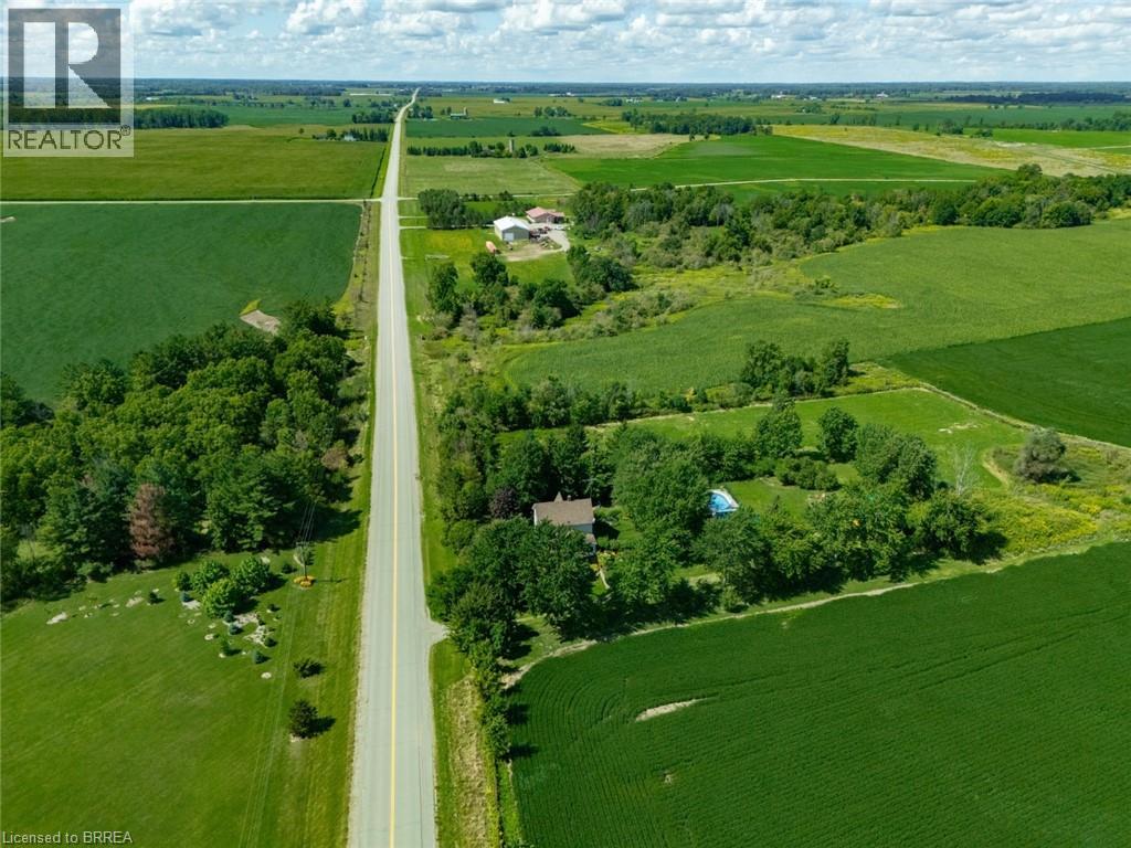 Photo 4 of 43 for 21266 Thames Road