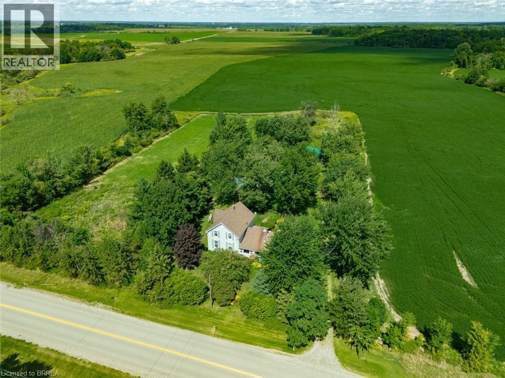 Photo 5 of 43 for 21266 Thames Road