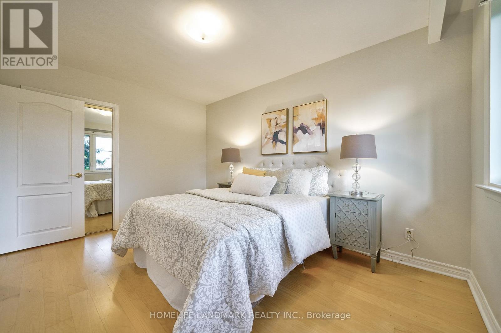 373 The Westway, Toronto, Ontario  M9R 1H3 - Photo 19 - W12367760