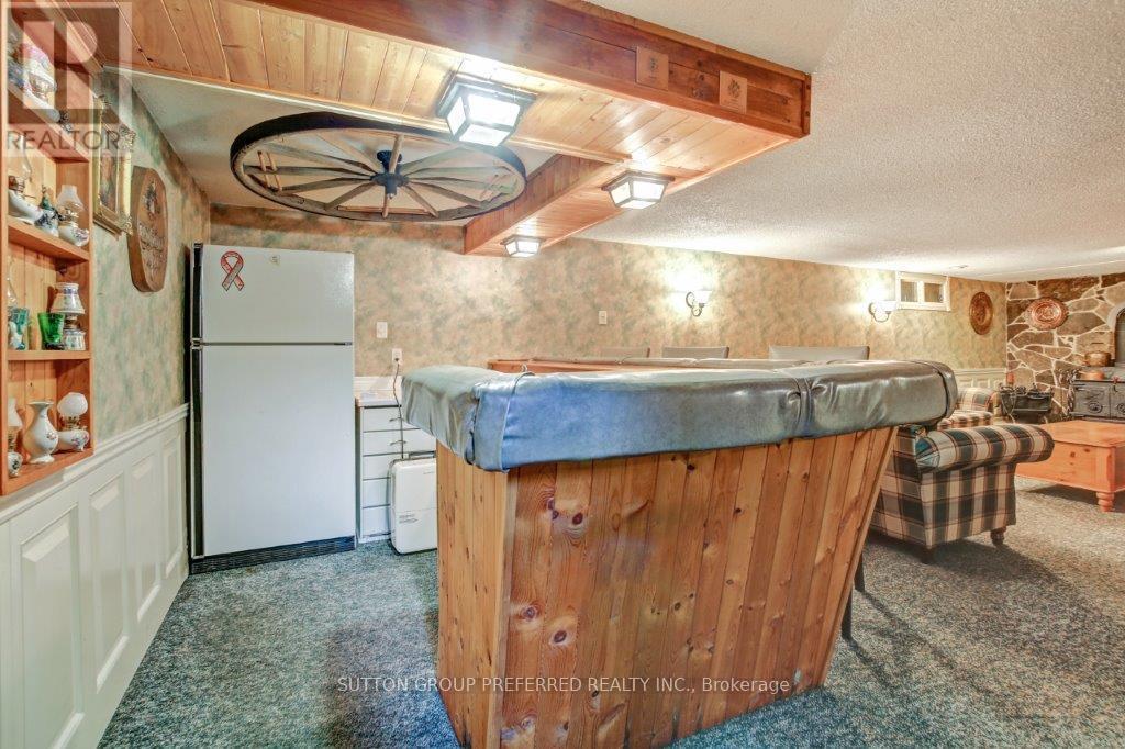 303 Admiral Drive, London East, Ontario  N5V 1J2 - Photo 17 - X12367775