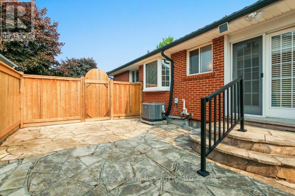 303 Admiral Drive, London East, Ontario  N5V 1J2 - Photo 27 - X12367775