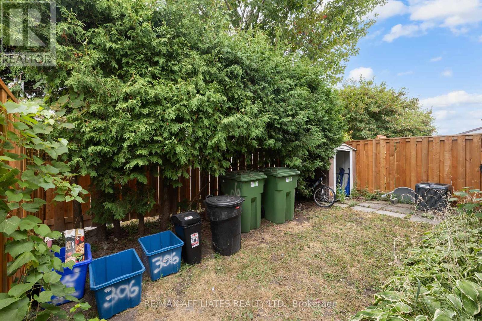 306 Woodfield Drive, Ottawa, Ontario  K2G 3W9 - Photo 43 - X12367767