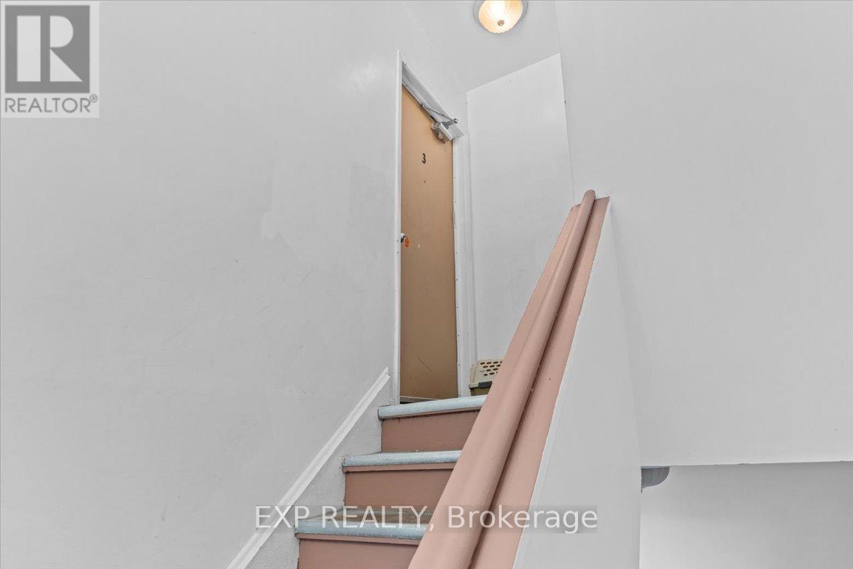 124 Lebrun Street, Ottawa, Ontario  K1L 5C9 - Photo 13 - X12325491