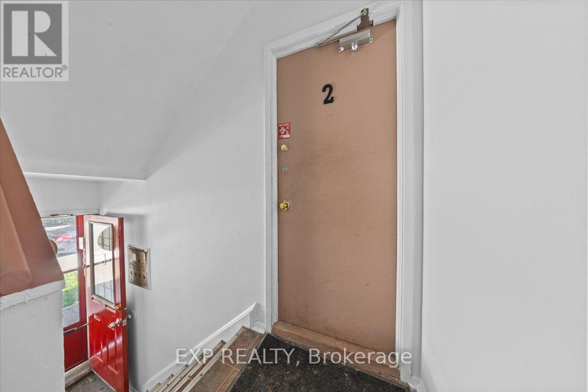 124 Lebrun Street, Ottawa, Ontario  K1L 5C9 - Photo 6 - X12325491