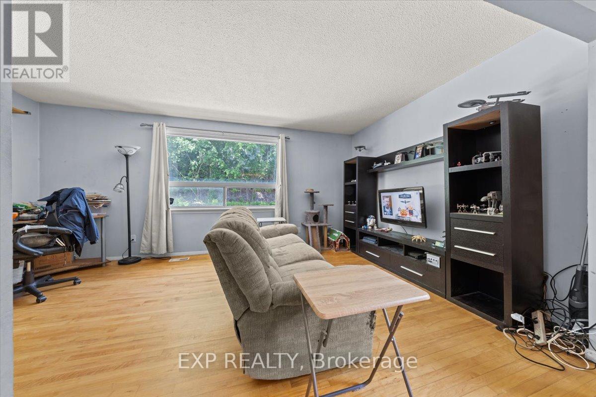 124 Lebrun Street, Ottawa, Ontario  K1L 5C9 - Photo 9 - X12325491