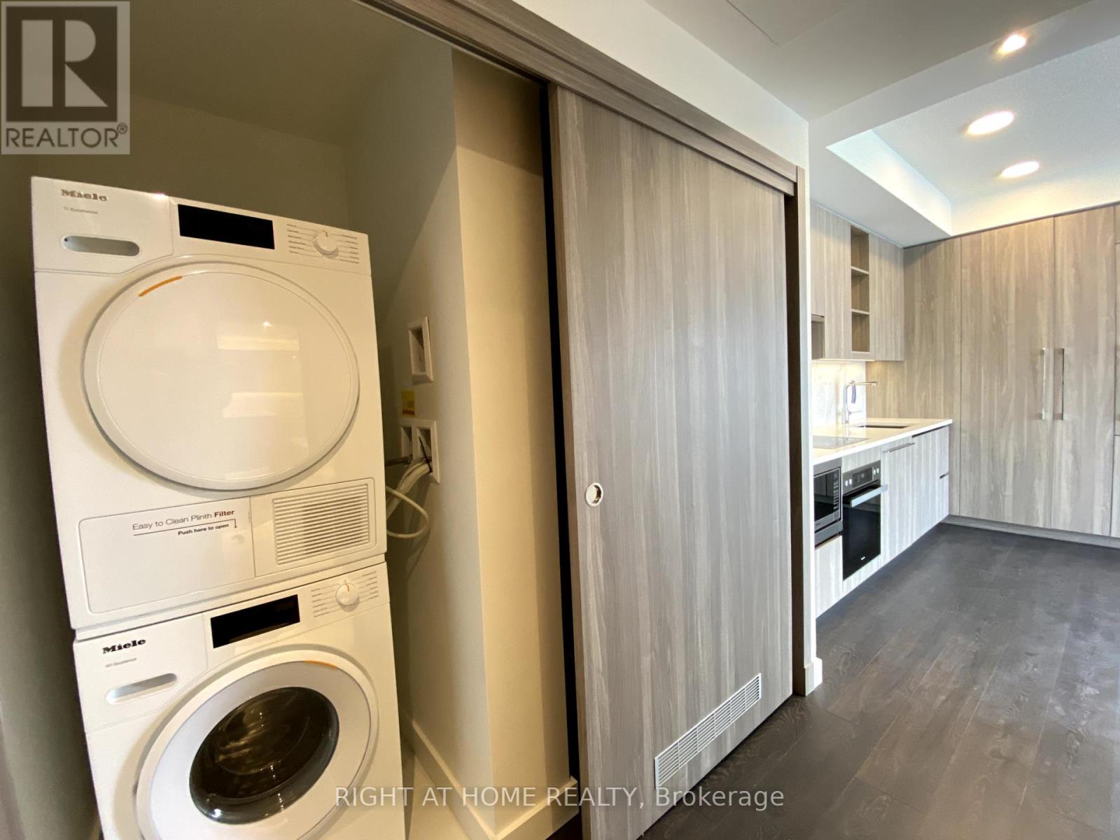 606 - 25 Mcmahon Drive, Toronto (Bayview Village), Ontario  M2K 0J1 - Photo 3 - C12367765