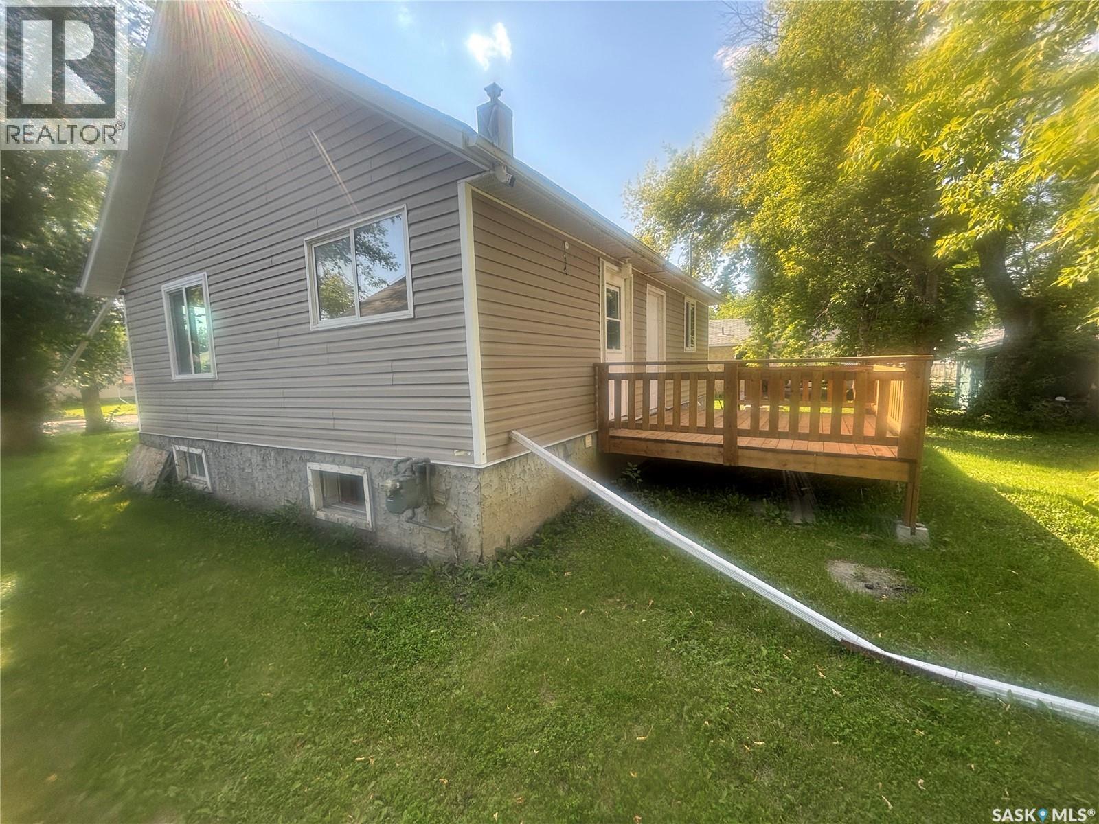 220 Stovel Avenue E, Melfort, Saskatchewan  S0E 1A0 - Photo 7 - SK016828