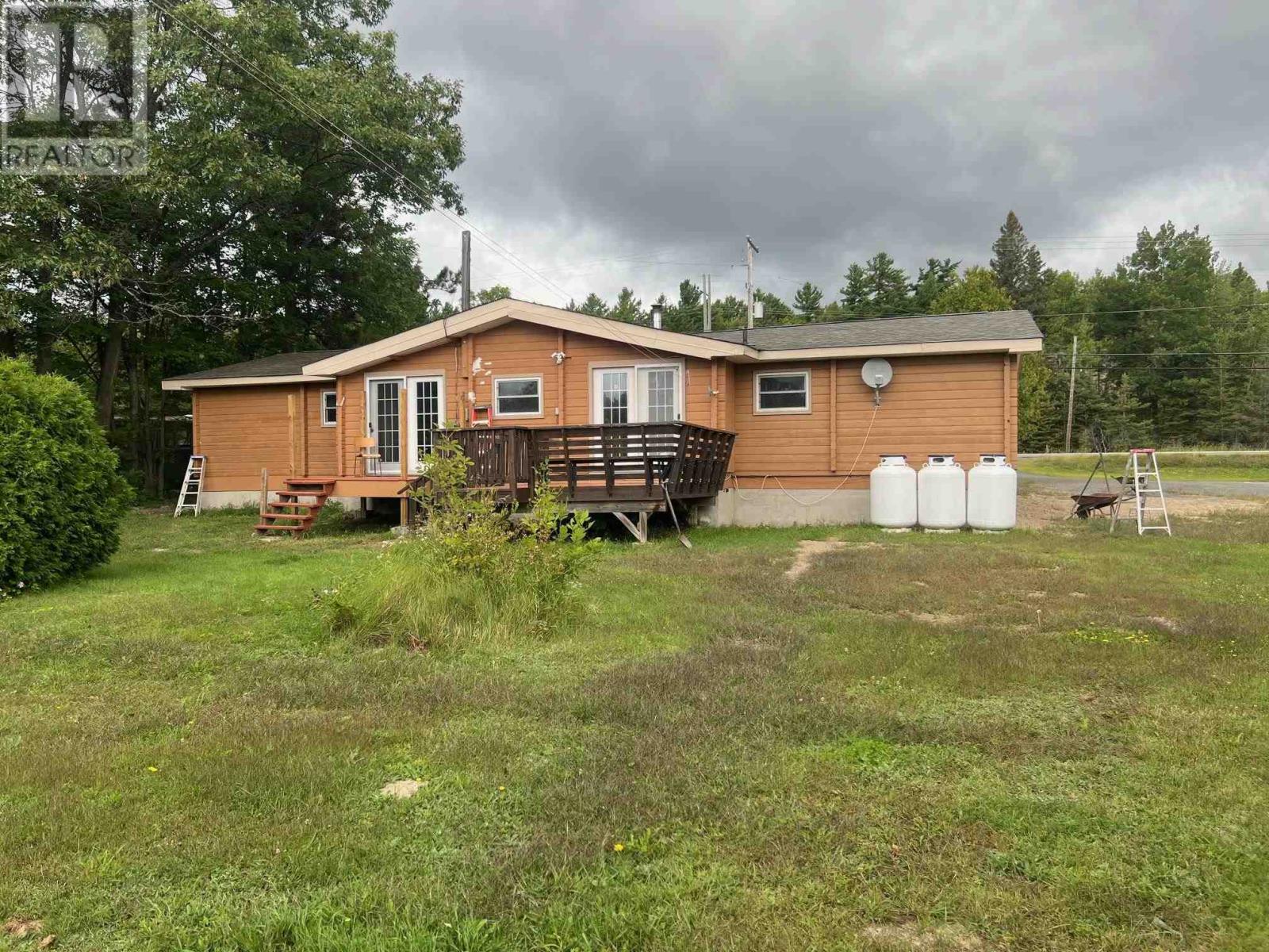 4576 Highway 17, Spragge, Ontario  P0R 1K0 - Photo 2 - SM252385