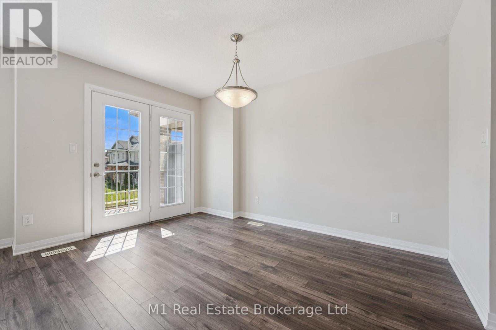 13 Meadowridge Street, Kitchener, Ontario  N2P 0H2 - Photo 14 - X12367777