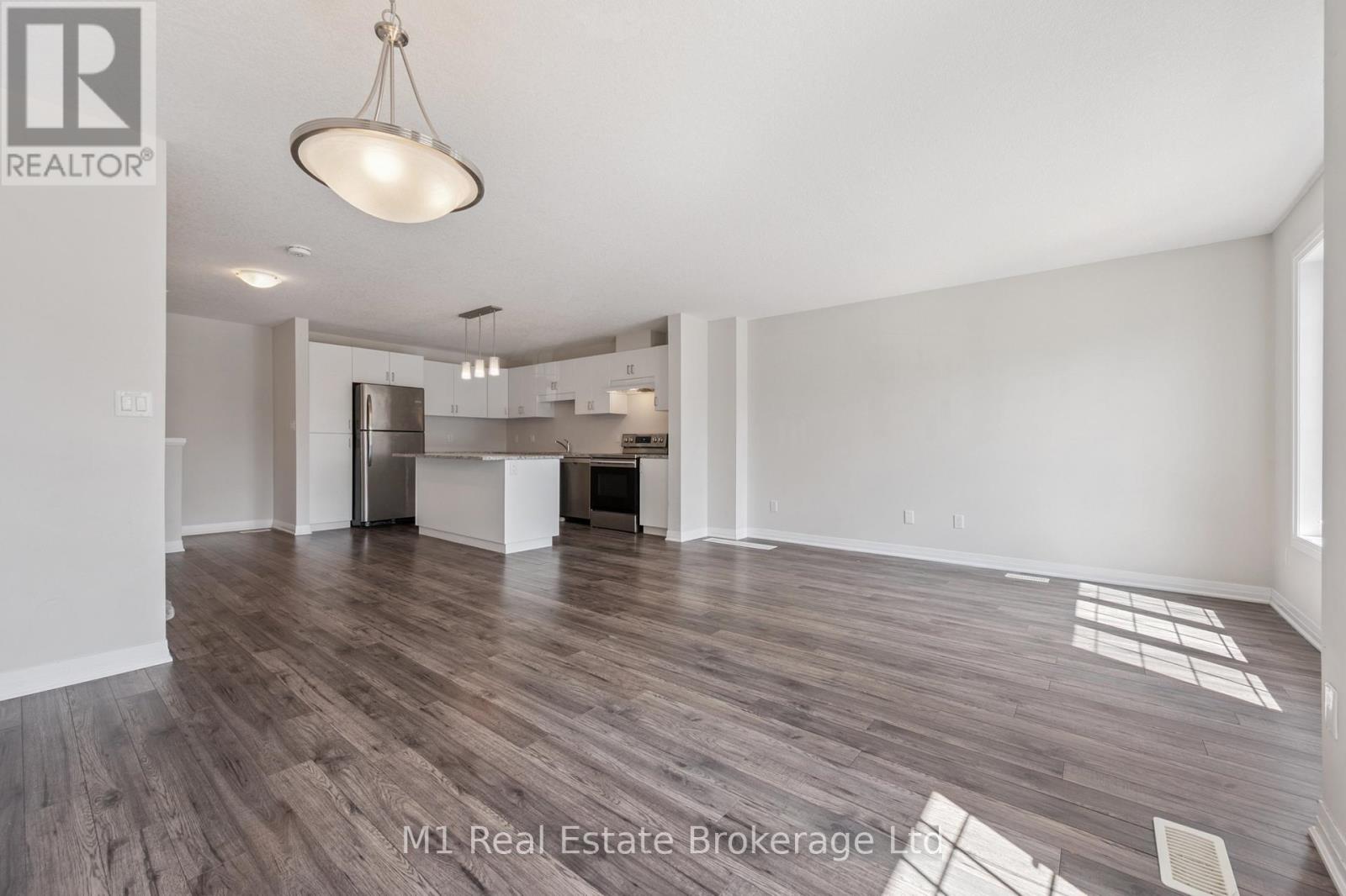 13 Meadowridge Street, Kitchener, Ontario  N2P 0H2 - Photo 16 - X12367777