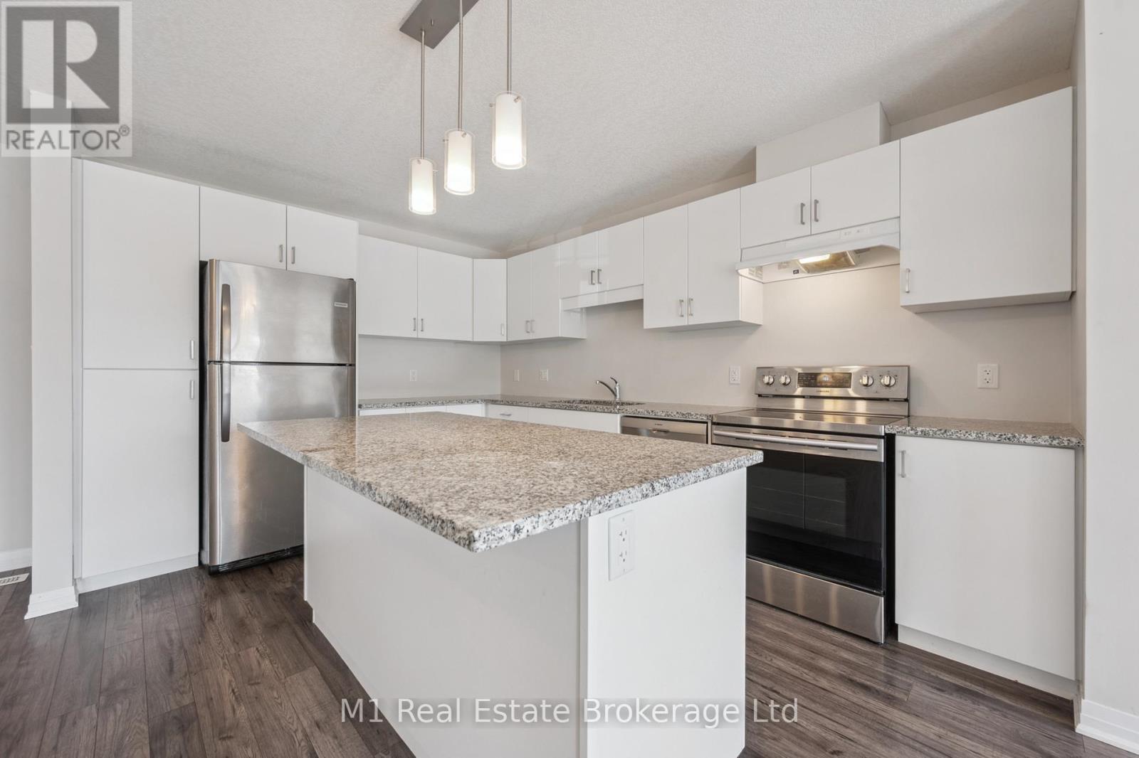 13 Meadowridge Street, Kitchener, Ontario  N2P 0H2 - Photo 19 - X12367777