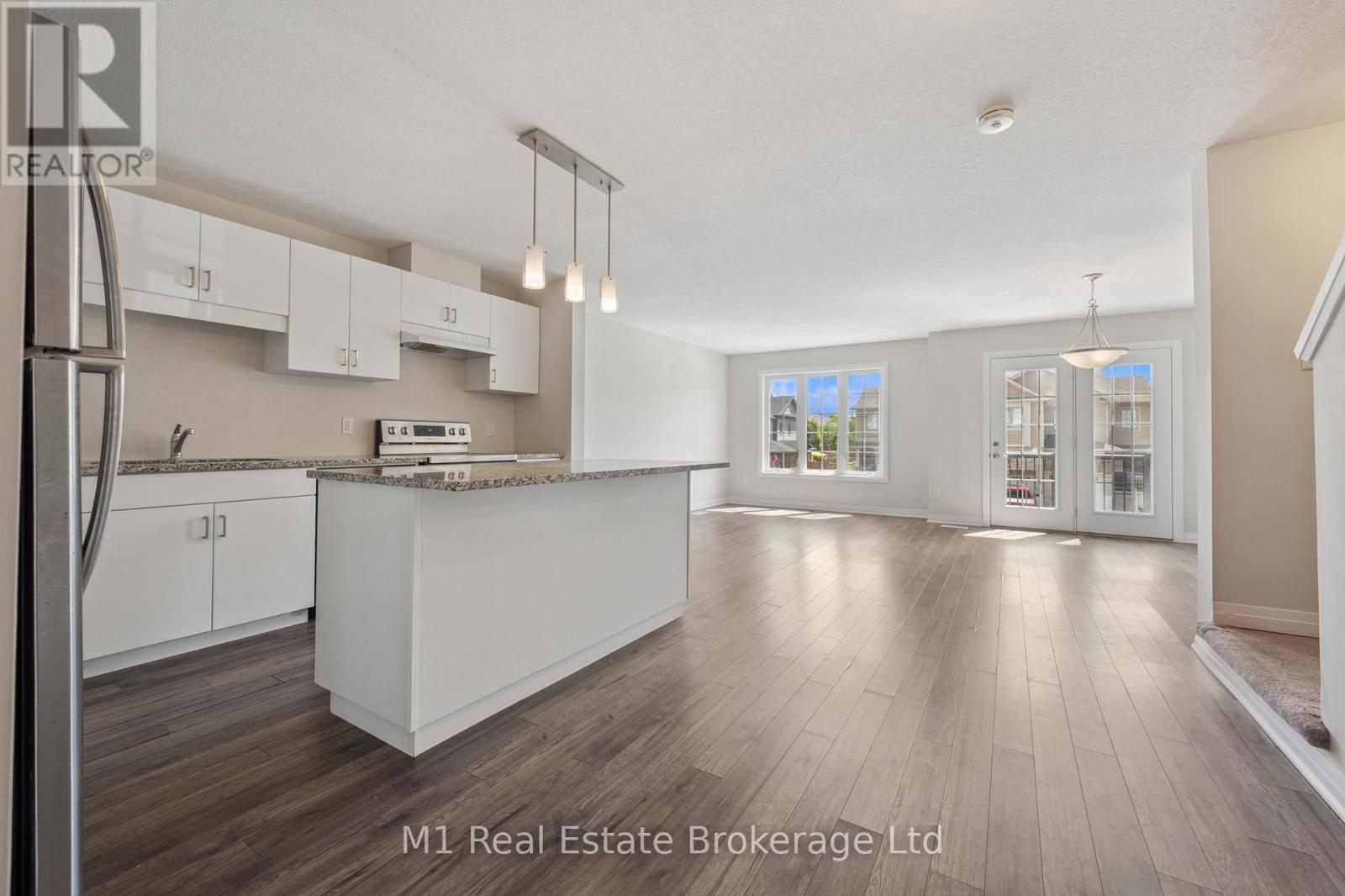 13 Meadowridge Street, Kitchener, Ontario  N2P 0H2 - Photo 9 - X12367777