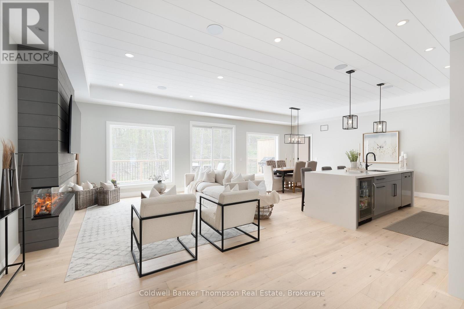 14 Mackenzie Drive, Huntsville, Ontario  P1H 0A1 - Photo 8 - X12367779