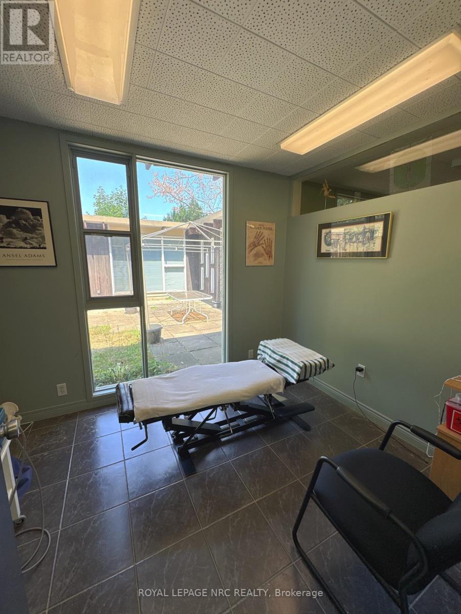 4207/4213 Drummond Road, Niagara Falls, Ontario  L2E 6C2 - Photo 9 - X12367489