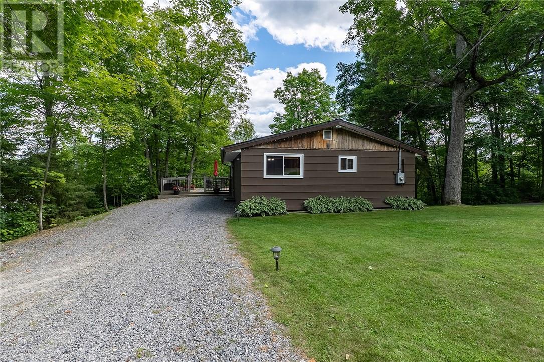 700 Bayline Drive, Mckerrow, Ontario  P0P 1M0 - Photo 4 - 2124370