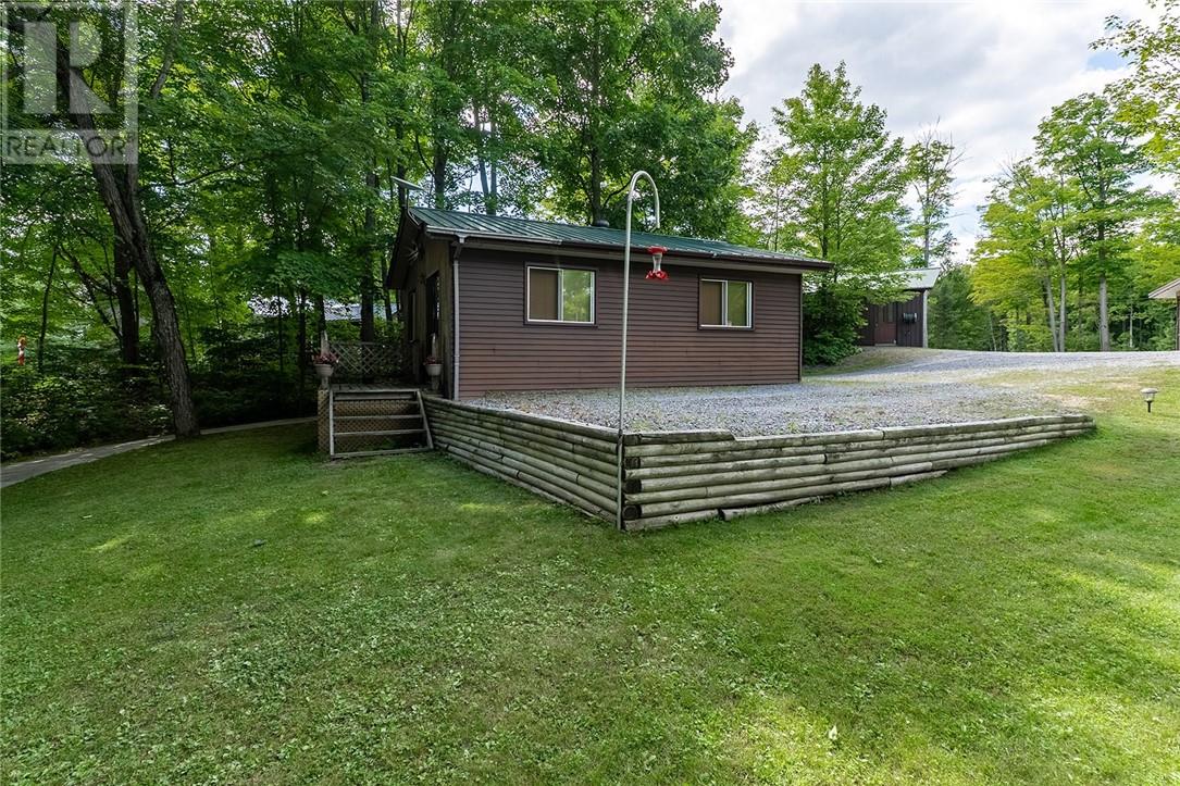 700 Bayline Drive, Mckerrow, Ontario  P0P 1M0 - Photo 5 - 2124370