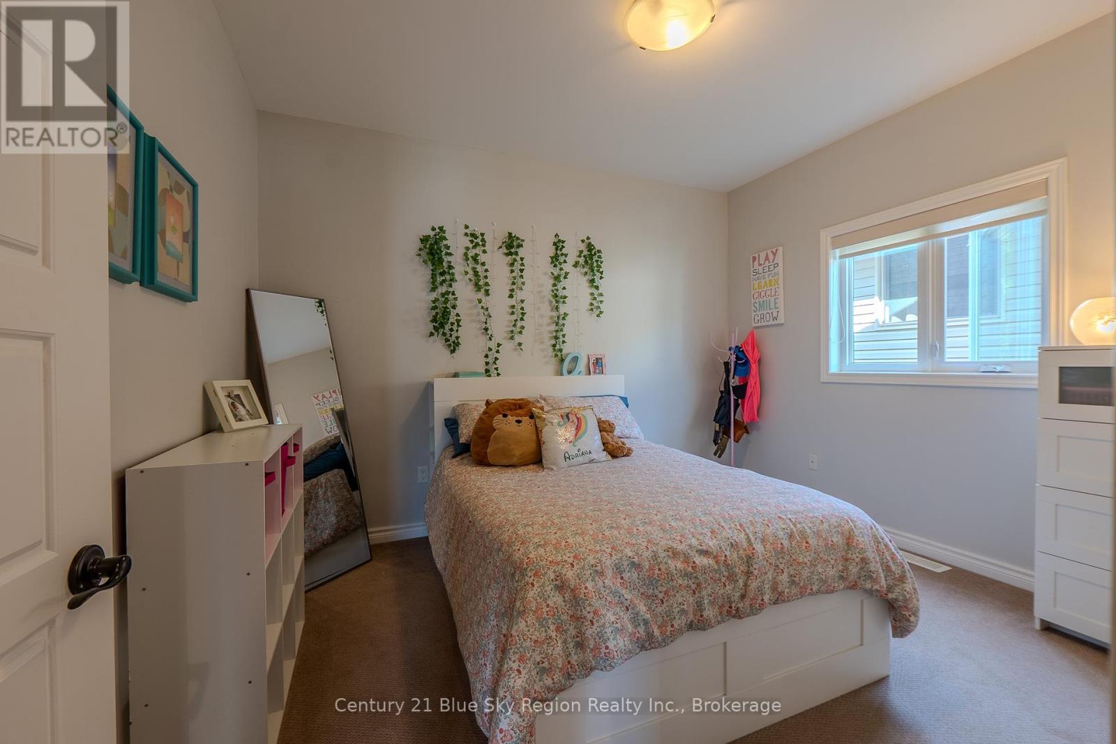 420 Pearce Street, North Bay (Airport), Ontario  P1C 1M8 - Photo 23 - X12367859
