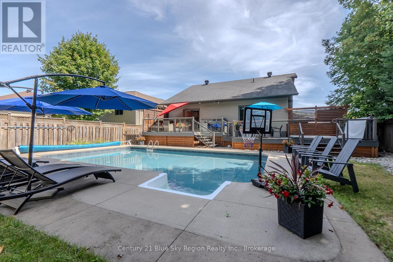 420 Pearce Street, North Bay (Airport), Ontario  P1C 1M8 - Photo 45 - X12367859