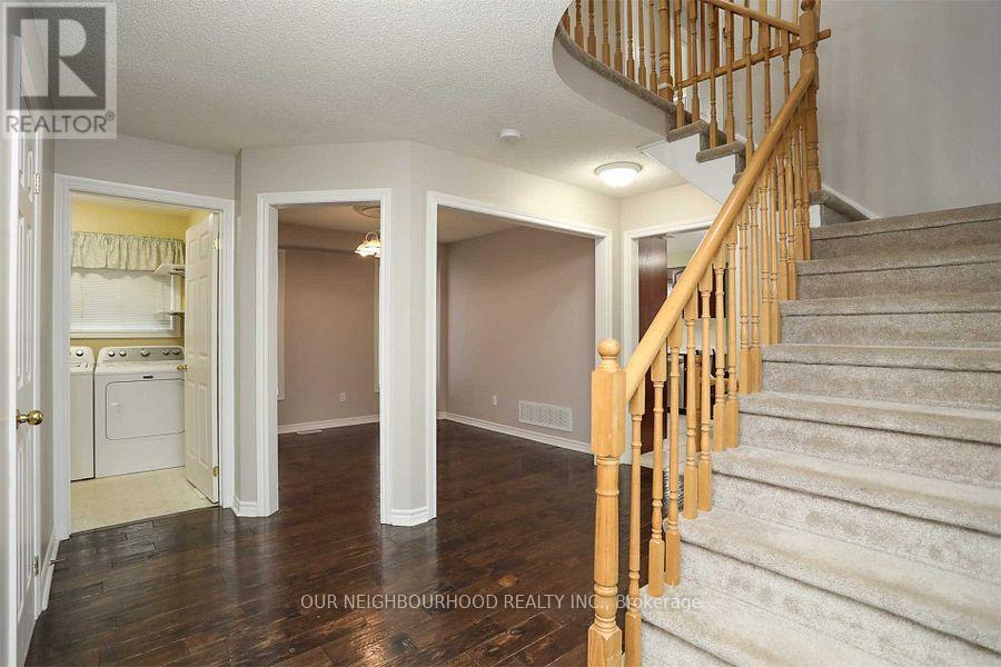 83 Cloughley Drive N, Barrie, Ontario  L4N 9T8 - Photo 11 - S12367862