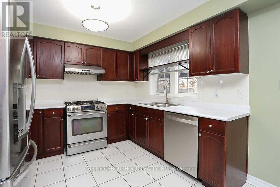 83 Cloughley Drive N, Barrie, Ontario  L4N 9T8 - Photo 8 - S12367862