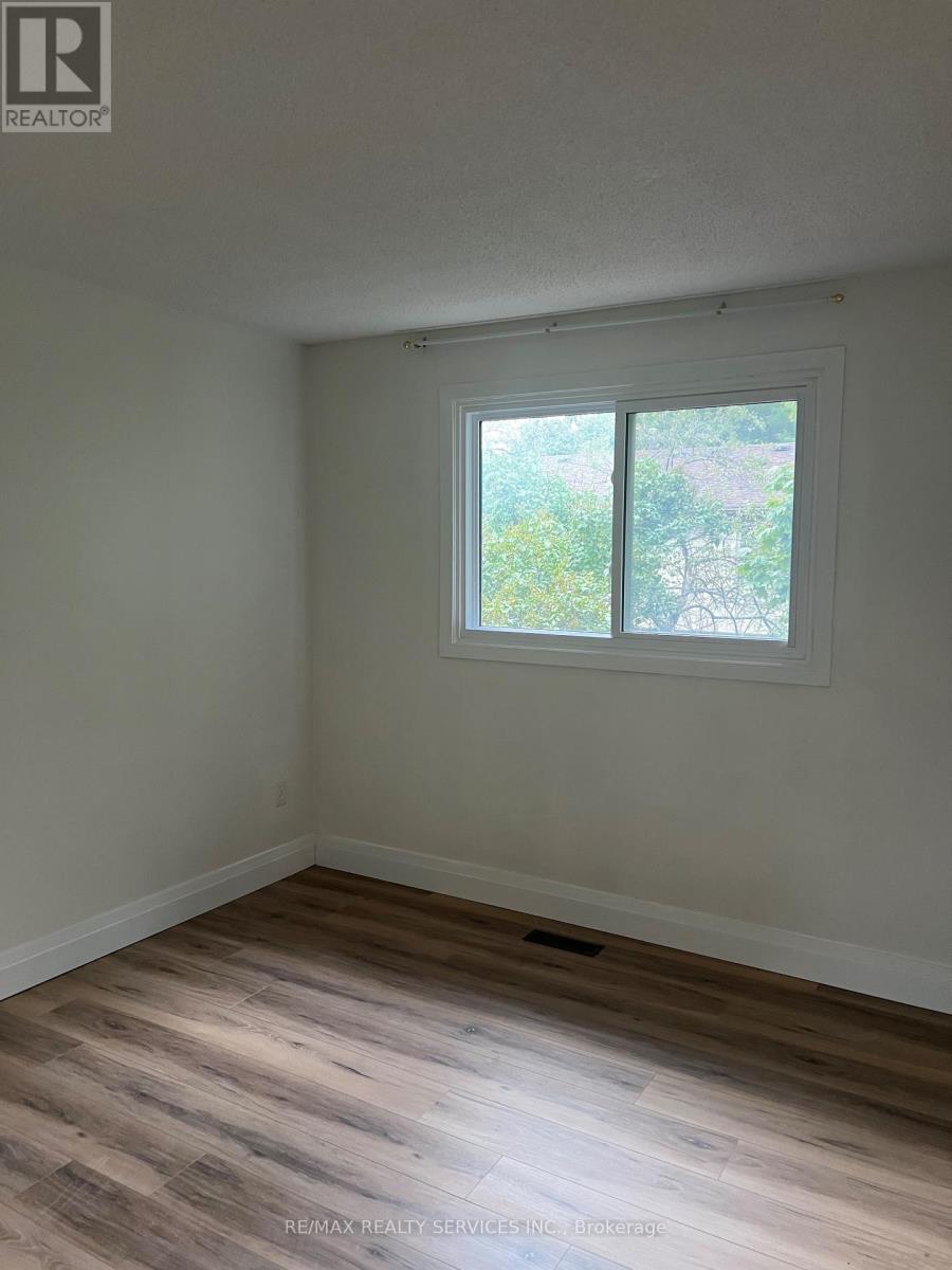 49 - 93 Hansen Road N, Brampton, Ontario  L6V 3C8 - Photo 14 - W12367812